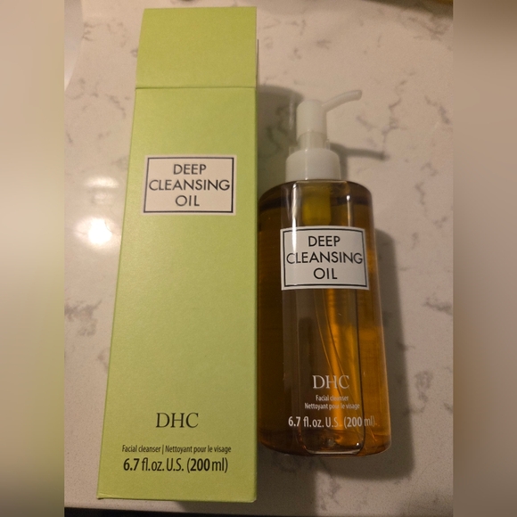 DHC Deep Cleansing Oil 6.7oz - Picture 3 of 3